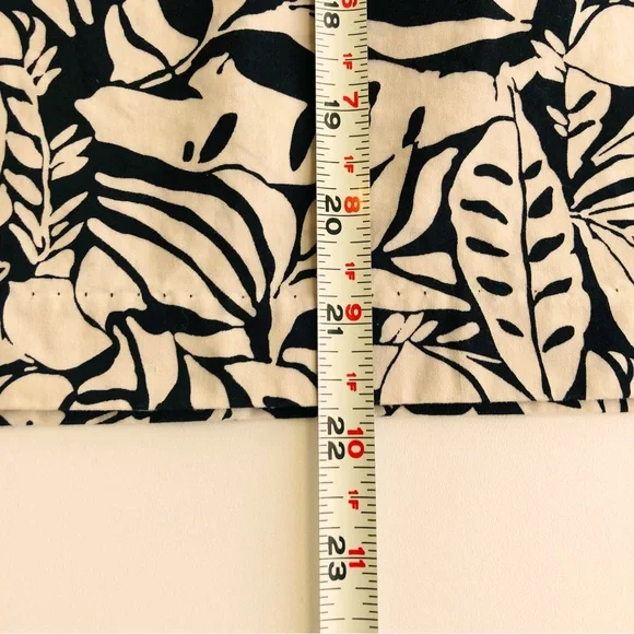 Gap Factory Store pencil skirt 100% cotton in black and tan leaf print sz. 10 - Picture 11 of 13